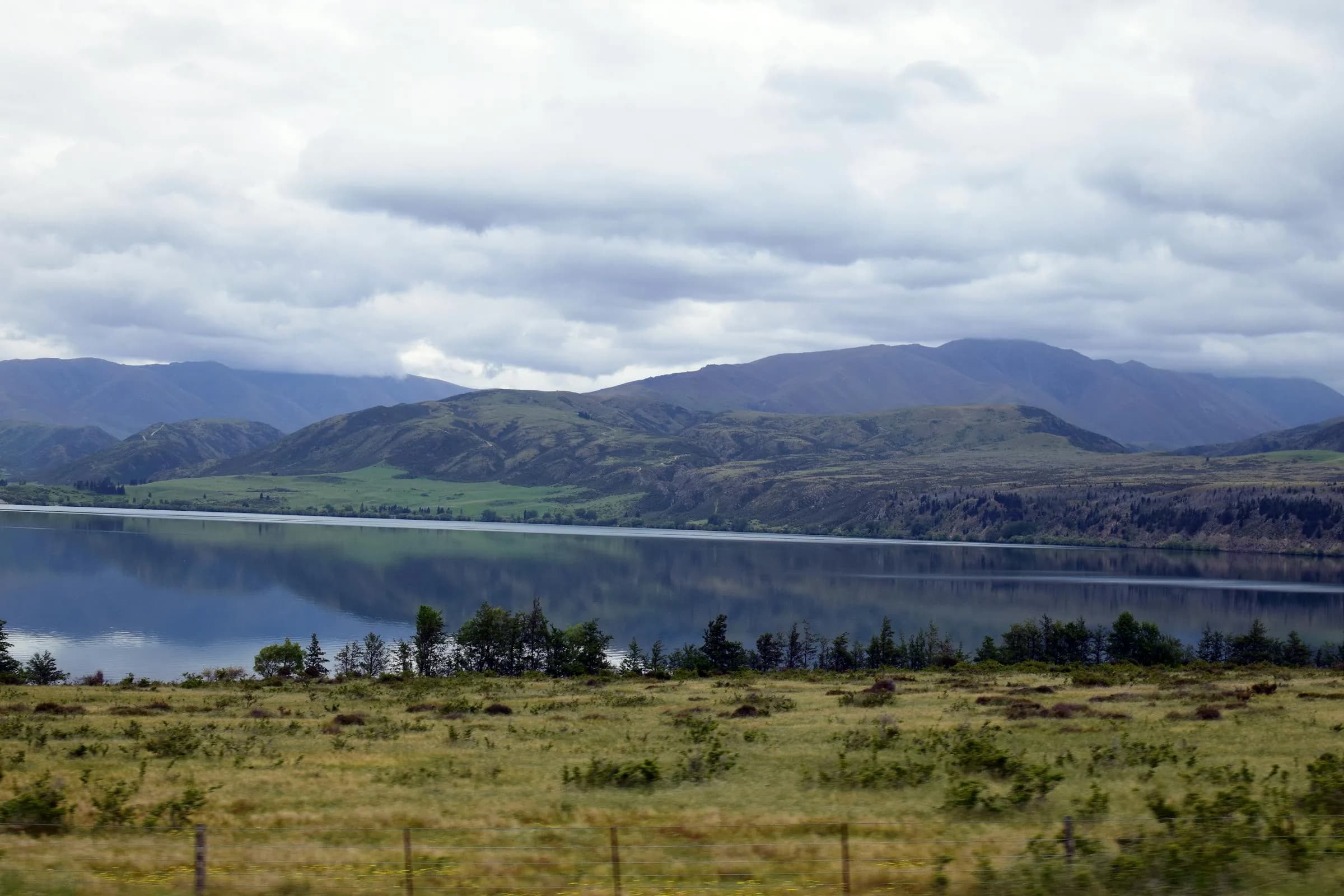 Lake and mountains in the Otago region